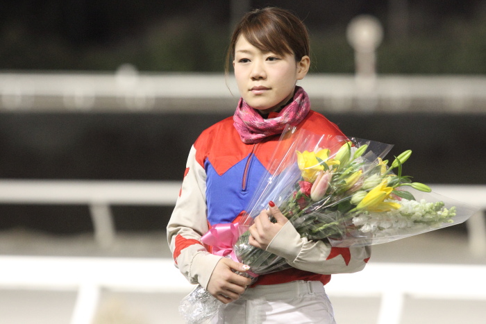 別府真衣騎手 マカオ遠征壮行式_a0077663_14113116.jpg