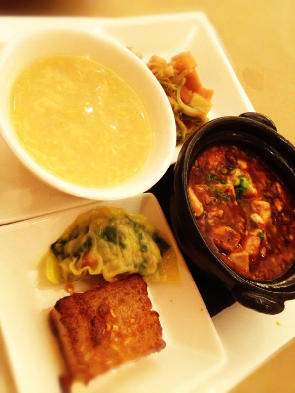 ◆伝統の味わい　～銀座天厨菜館「ホウレン草チャーハン」_b0008655_14491826.jpg