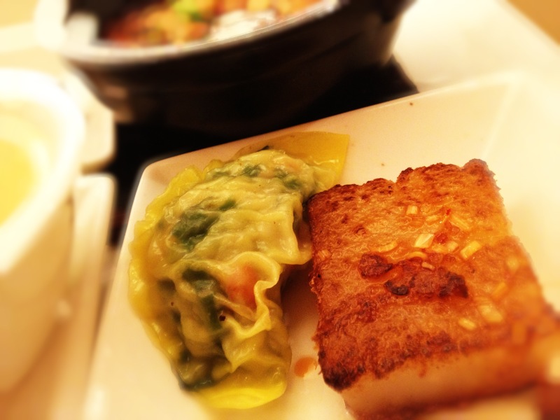 ◆伝統の味わい　～銀座天厨菜館「ホウレン草チャーハン」_b0008655_14493662.jpg