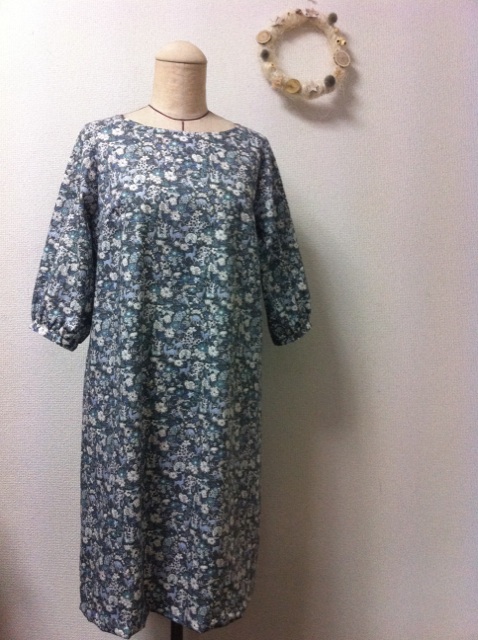 鹿柄のリバティ6分袖ワンピース : humu humu. ﾊﾝﾄﾞﾒｲﾄﾞ日記