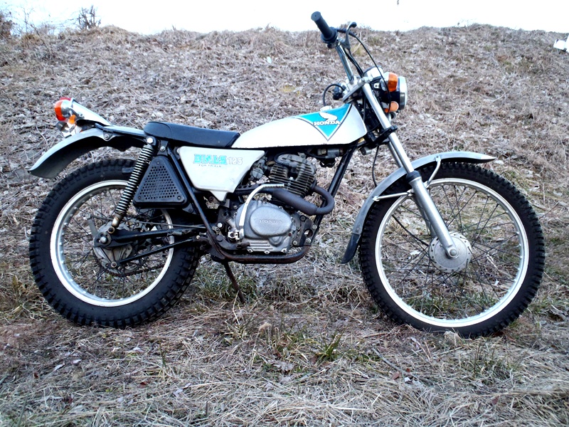 バイアルス : Trophy motorcycle バイアルス : Trophy motorcycle