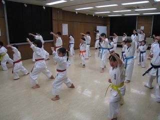 手稲教室 今日も楽しく元気に稽古!_c0118332_2328636.jpg