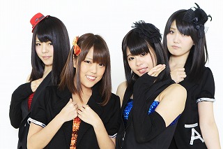 SPACE GIRLS PLANET公式インタヴュー_e0025035_23423568.jpg