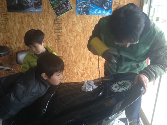 ステッカーチューンpart2!_f0213603_2124318.jpg