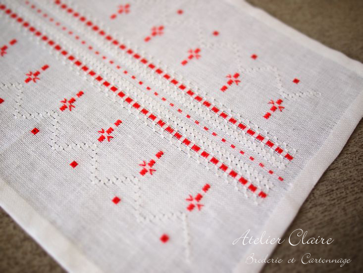 春待ち刺繍ランナー_a0157409_15504264.jpg