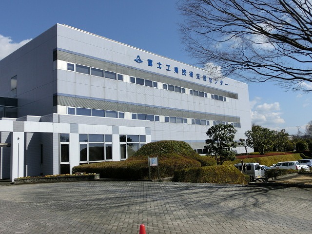 紙の技術が詰まっている「県富士工業技術支援センター」_f0141310_862276.jpg