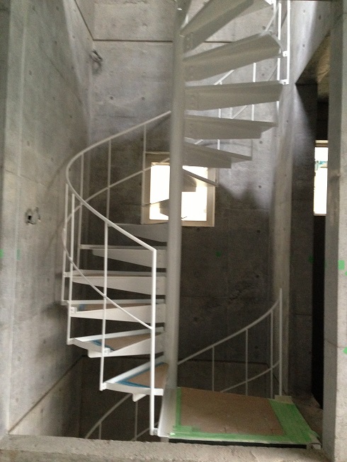 spiral_e0028417_2016046.jpg
