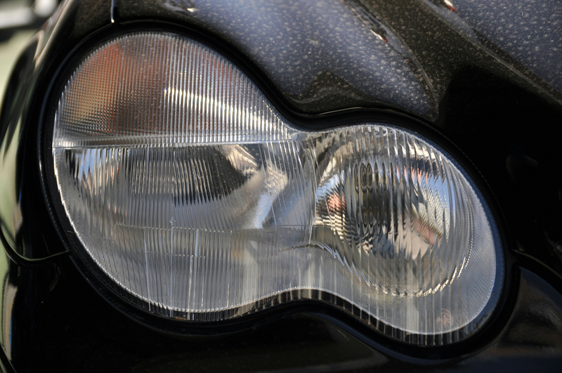 ベンツW203 ヘッドライト交換＋ローダウン : THREE POINT ガレージ