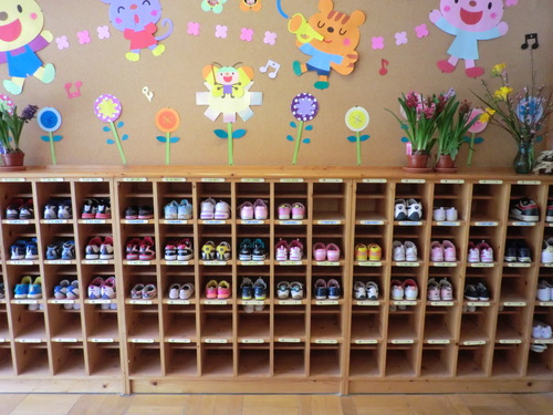 25年3月2日 教円幼稚園 里山活動 中華厨房仁べ 25年3月2日 教円幼稚園 里山活動 中華厨房仁べ