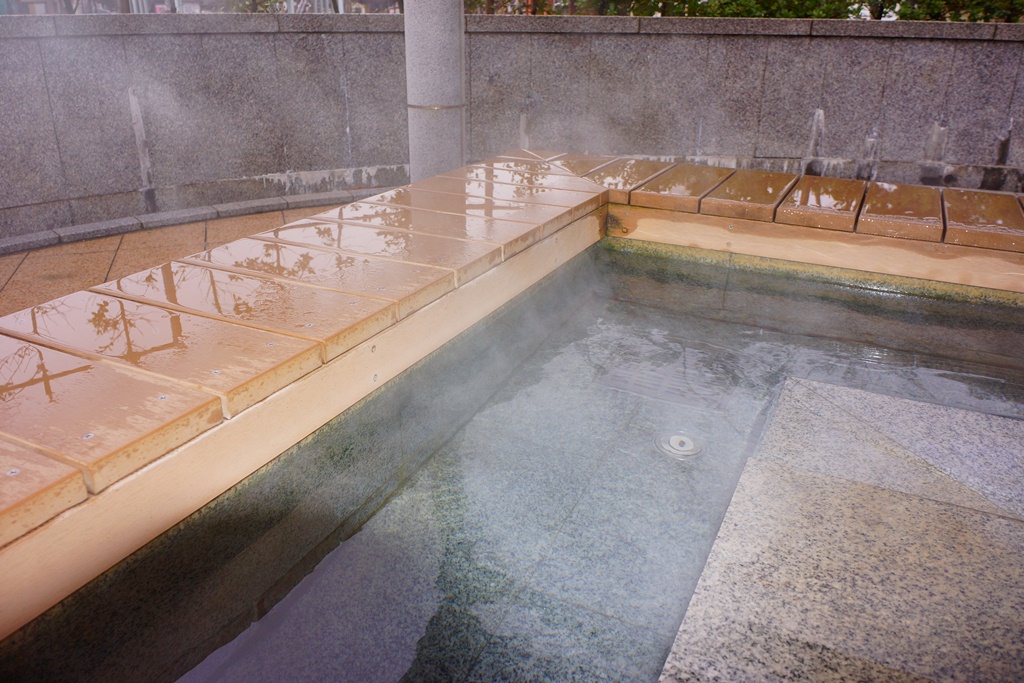 Footbath 2 鳥取県米子市 皆生温泉 足湯2 Photo 行雲流水 Footbath 2 鳥取県米子市 皆生温泉 足湯2 Photo 行雲流水