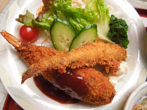 太っちょエビフライ ハタハタフライ ６００円ランチ 日だまりカフェ