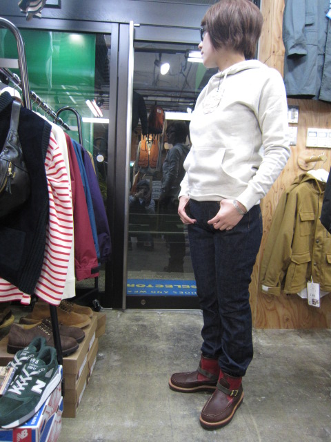 FULL COUNT ・・・ TAPE RED MIDDLE STRAIGHT etc... 本物デニム入荷★_d0152280_2030250.jpg