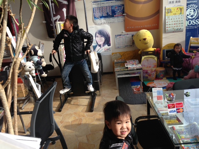 3月3日(日) S様エスティマご成約!阿部ちゃんブログ★ランクル ハマー レンタカー★_b0127002_20362017.jpg