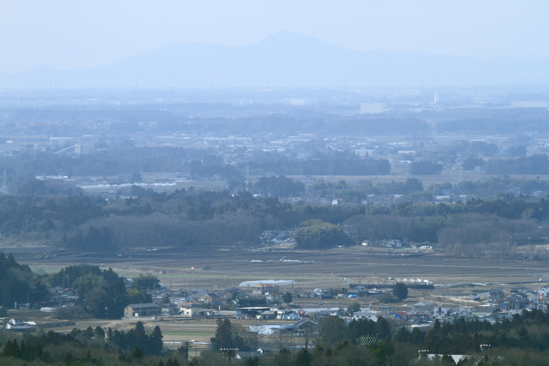 今年も春霞の季節が始まった - 2013年早春・真岡 - _b0190710_21192544.jpg
