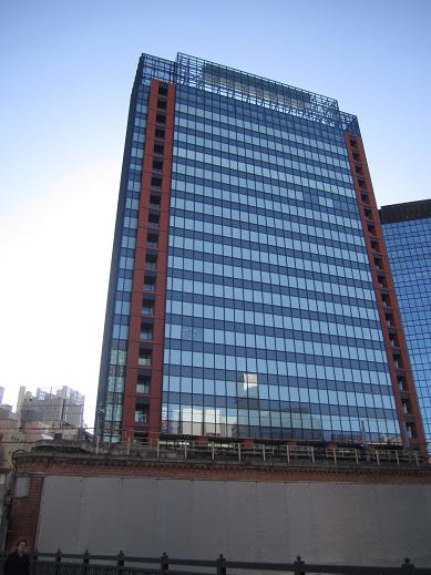 交通博物館跡地の再開発ビル(JR神田万世橋ビル)が竣工_f0030574_14515293.jpg