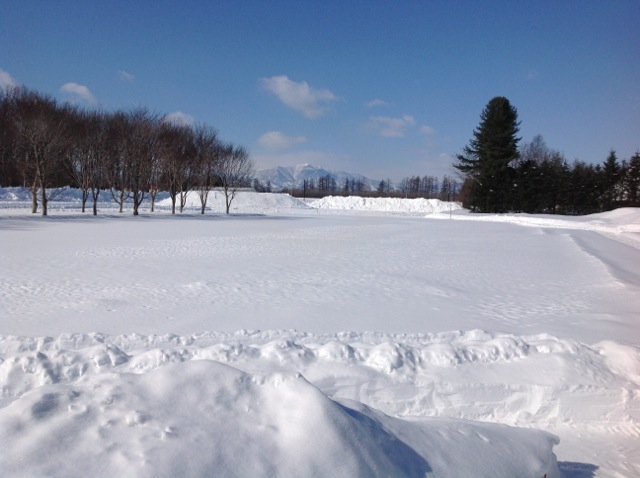 優さんの雪遊び 十勝の雪風景 窓の向こう側