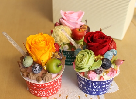 プリザーブドのカップケーキ&花束_d0227610_17525075.jpg