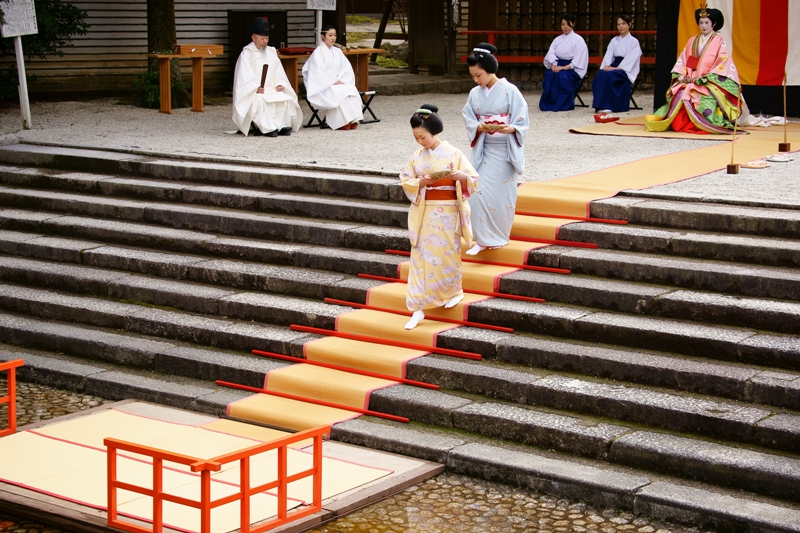 下鴨神社　流しびな_e0177413_18595659.jpg