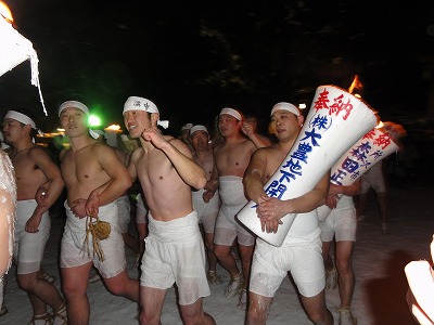 3月3日の浦佐裸押し合い祭りが行われました_a0084753_9341223.jpg