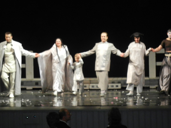 ’13,3,3(土)ロシア旅行④オペラ「蝶々夫人」の観劇!_f0060461_0213283.jpg
