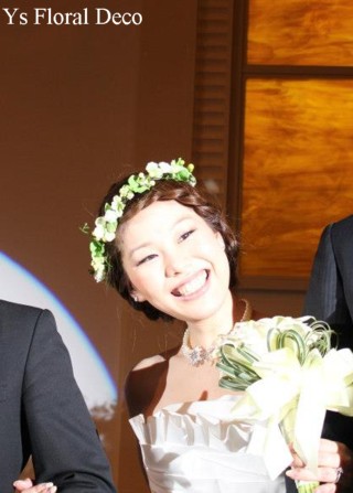 緑色の花冠 セントジェームズ迎賓館の新婦さんへ_b0113510_2231418.jpg