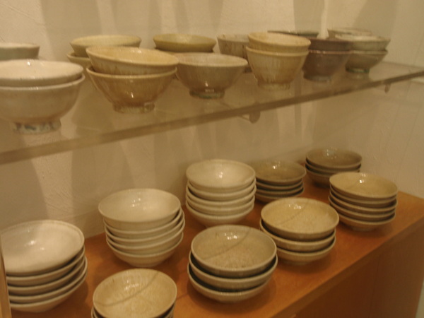 山野邊孝陶展 明日から始まります_b0132442_19221844.jpg