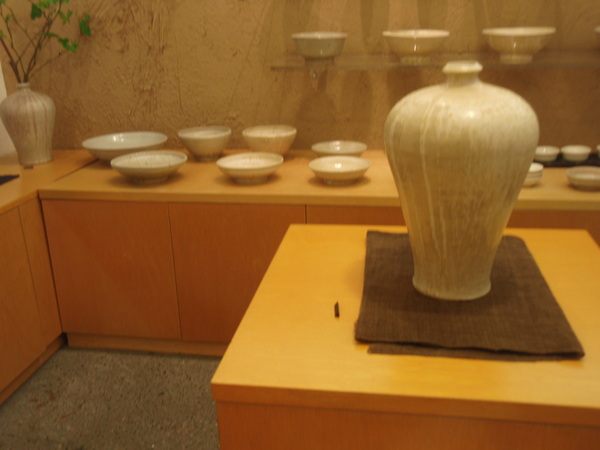 山野邊孝陶展 明日から始まります_b0132442_19231252.jpg