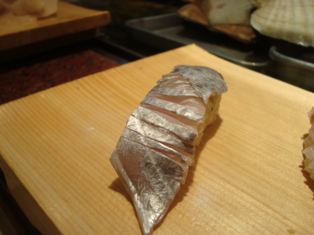 中野「魚がし鮨 中野北口店」へ行く。_f0232060_21595062.jpg