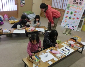 3月寺子屋 「おめでとうカードづくり」_e0114963_13505825.jpg