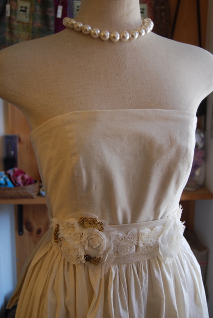 wedding dressの仮縫いできました!_d0127925_13155950.jpg