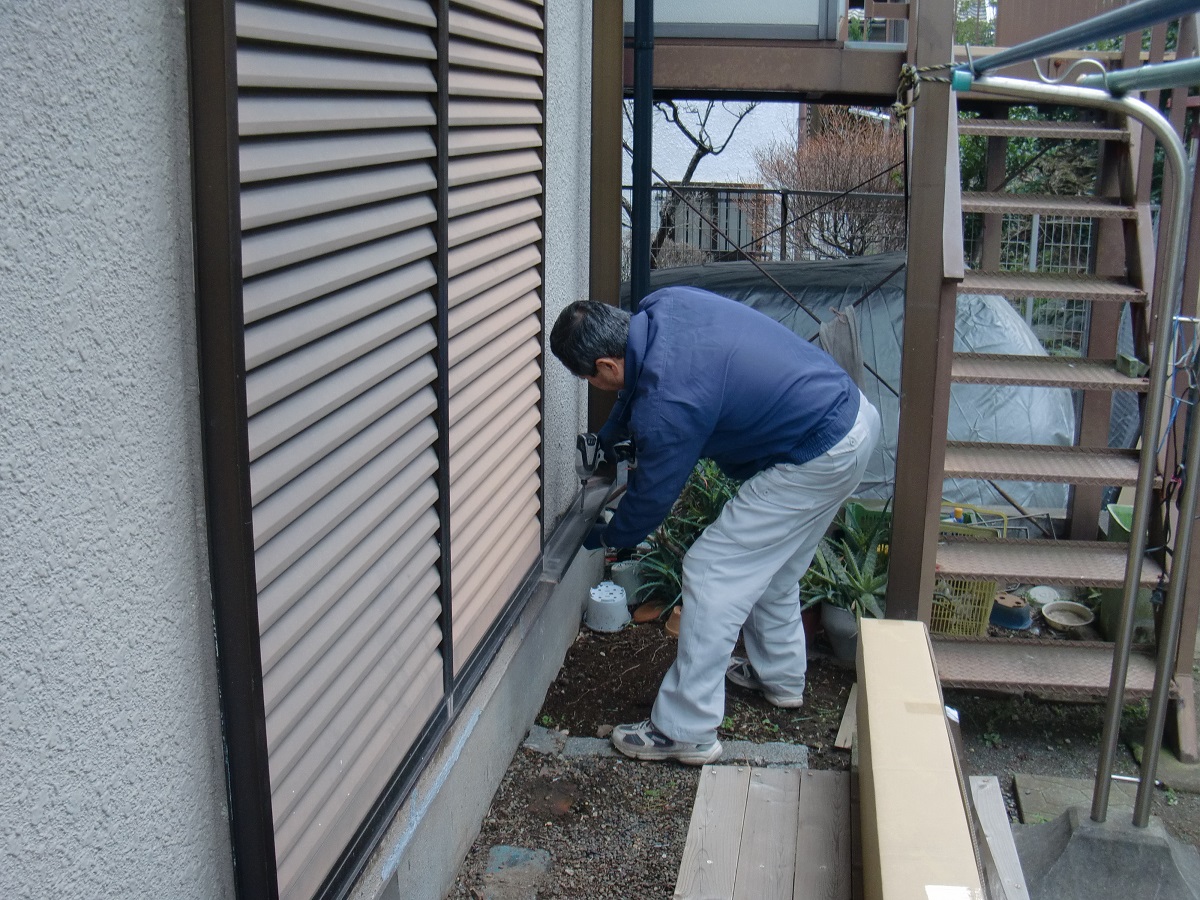 雨戸取り替え～　取り外し_d0165368_20401946.jpg