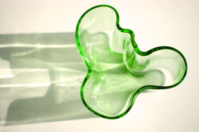 Alvar Aalto Collection -Vase 120mm apple green : buckの Alvar Aalto Collection -Vase 120mm apple green : buckの