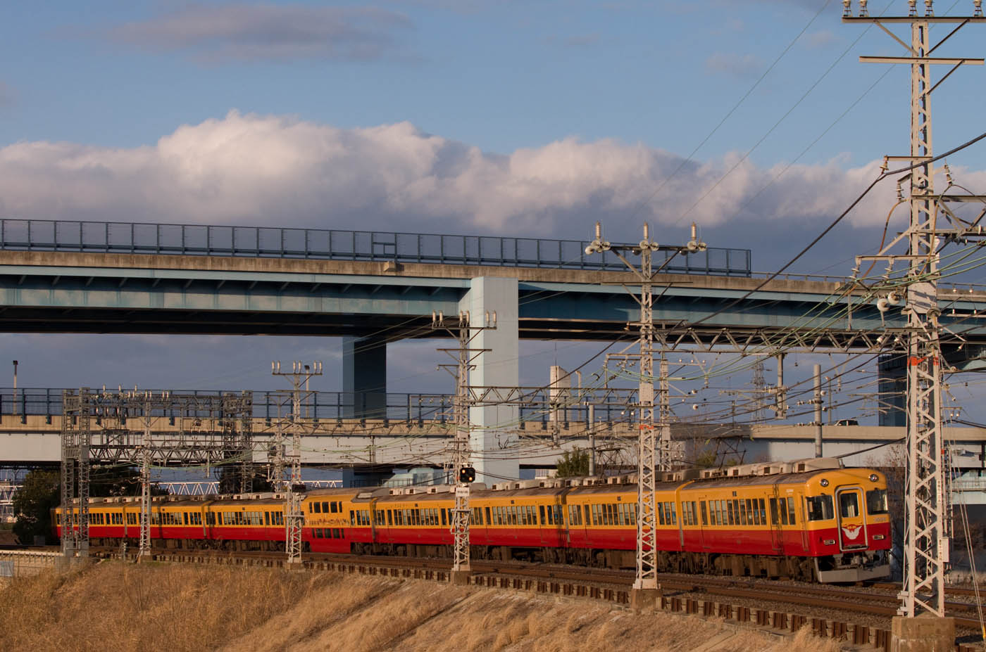 更新が滞っております(3/3の京阪旧3000系)_e0070773_1145153.jpg