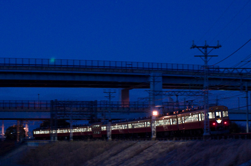 更新が滞っております(3/3の京阪旧3000系)_e0070773_1193714.jpg