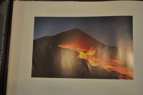 Escape from the Sicilia by Etna eruption  3月6日エトナ火山噴火と地中海の嵐シロッコでシシリーから撤退_c0242406_1353282.jpg