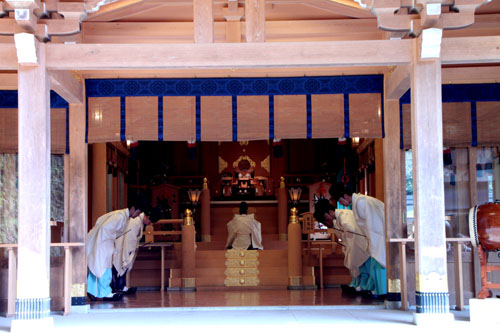 貴船神社 雨乞い祭_e0048413_2295084.jpg