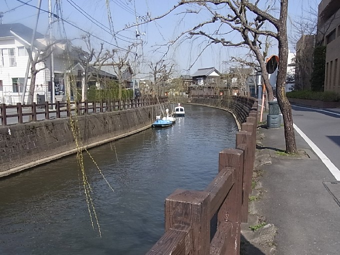 春の風に誘われて水郷の街　佐原へぶらぶら歩き　（千葉・佐原）_b0177559_2045119.jpg