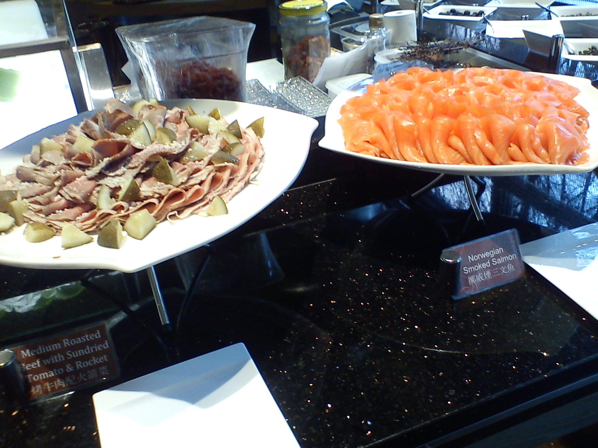 Bunch Buffet in Hotel_e0012800_20255021.jpg