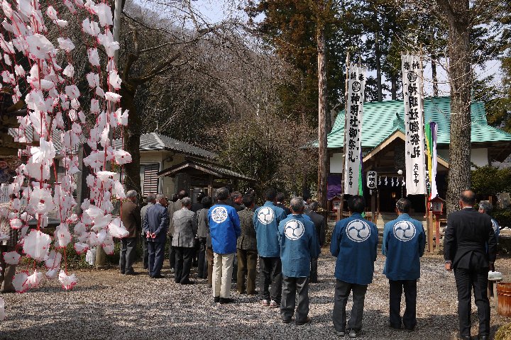 神明社の春祭り（その２）_a0268412_22452965.jpg