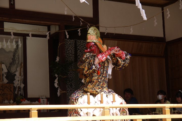 神明社の春祭り（その２）_a0268412_22455879.jpg