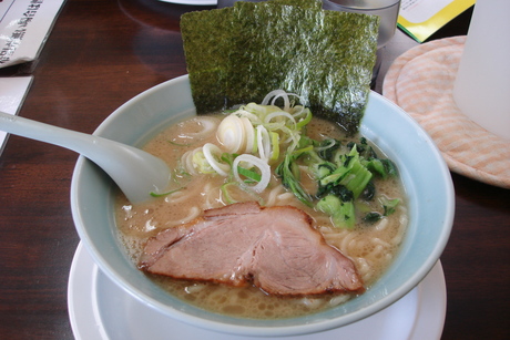 横濱家系ラーメン　家系家八戸店_d0250123_20371692.jpg