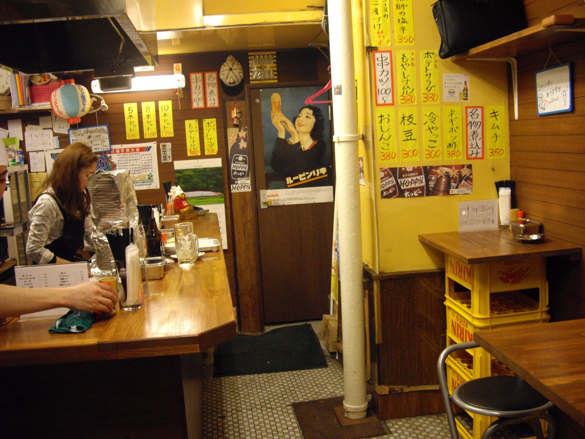 【№108】大阪出身の店主が関西ノリで盛り上げる、串揚げの立ち飲み『大衆酒場ニューホマレ』_d0223663_035286.jpg
