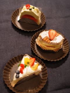 おでんの後は　元住吉　DIVINのケーキで！_f0213618_7245358.jpg