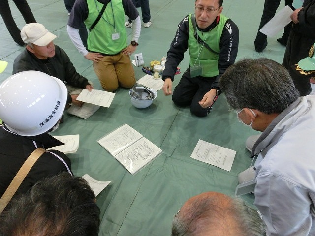 考え方・進め方が参考になった富士南地区の避難所開設・運営訓練_f0141310_7321856.jpg