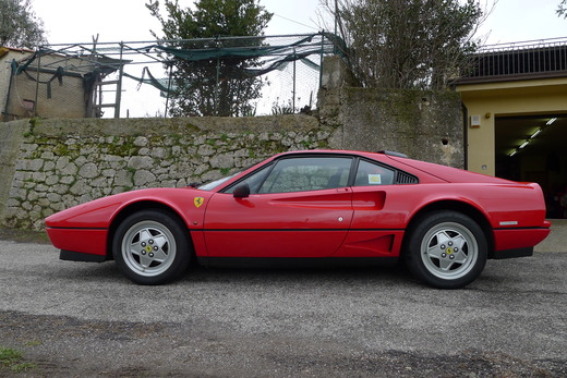 Cosenza の89y Ferrari GTBturbo_a0129711_205318.jpg