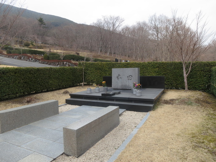 墓見学に学ぶ_a0019032_1174762.jpg