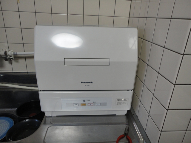 食器洗い機を自分で設置してみる [NP-TCM1-W]_c0071182_1831730.jpg