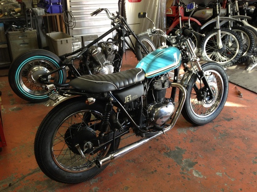 250TRカスタム マフラー＆シート交換！ : JET CUSTOM CYCLESの