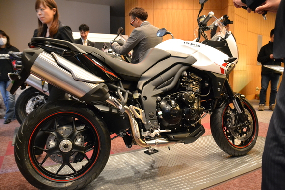 NEWモデル スクープラッシュ その1_d0100125_14521858.jpg