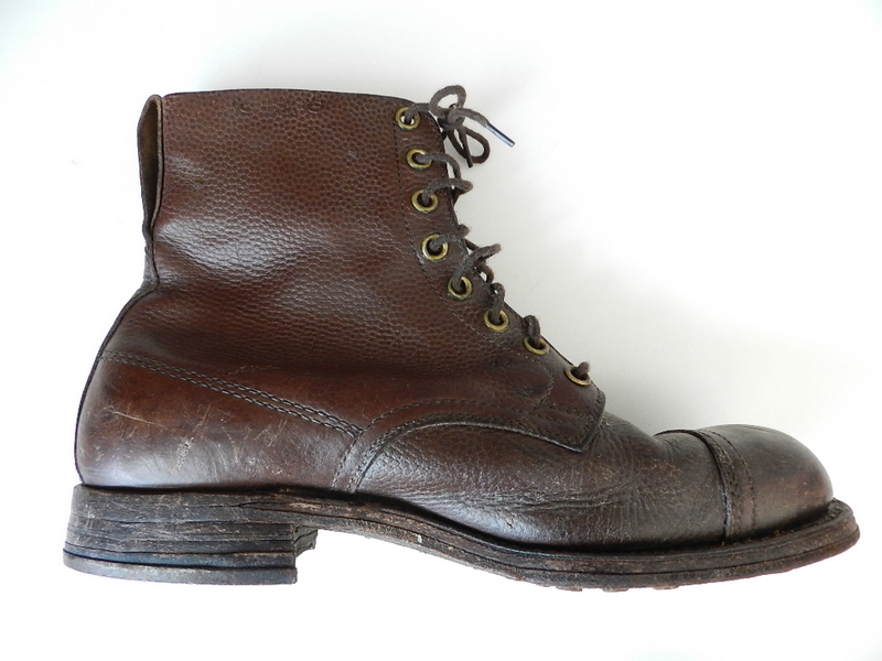 Swedish army 40’s brown boots_f0226051_1353688.jpg